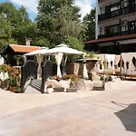 מלון דירות The Paradise פרימורסקו