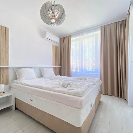 Апартхотел The Paradise 3*