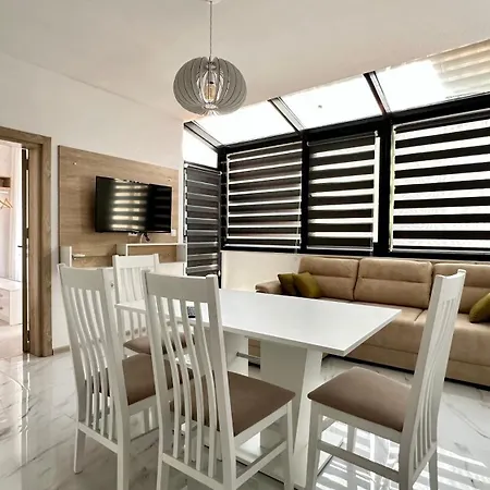 The Paradise Апартхотел 3*