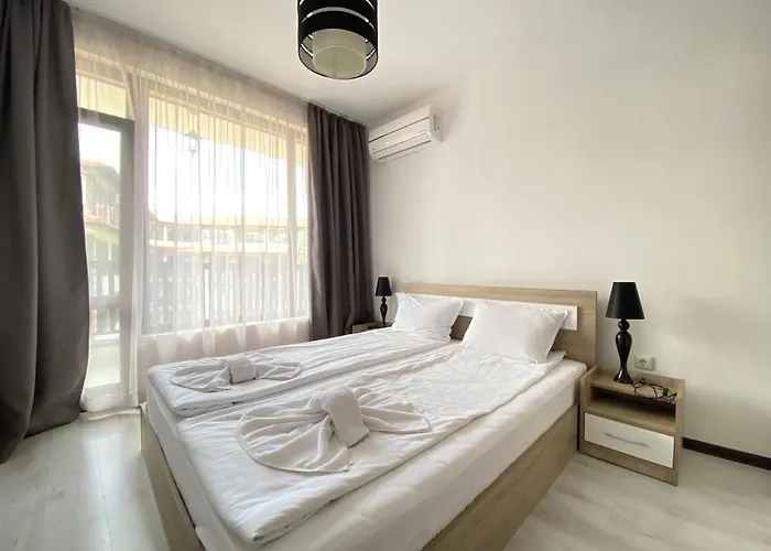 The Paradise מלון דירות פרימורסקו